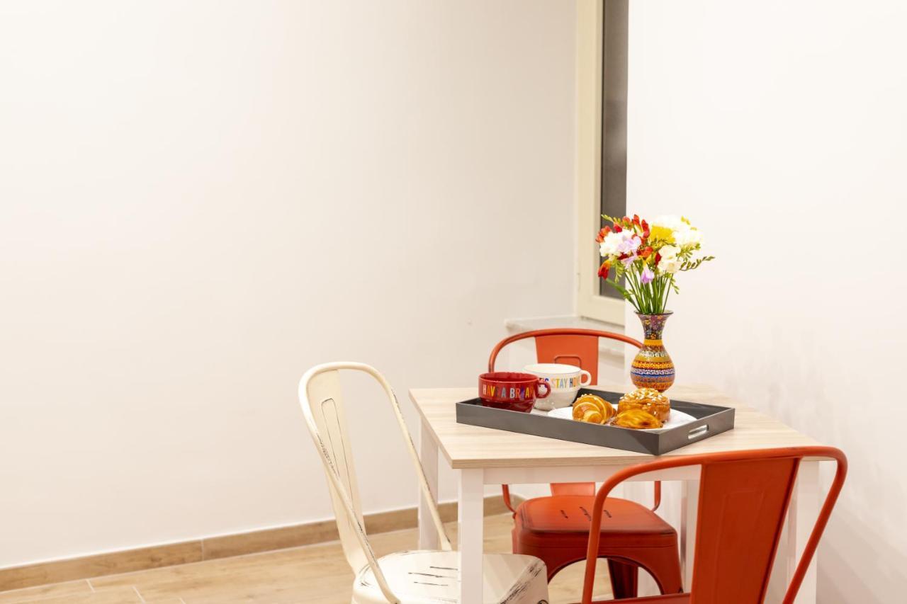 Toledo Rose Hotel Napoli Bagian luar foto