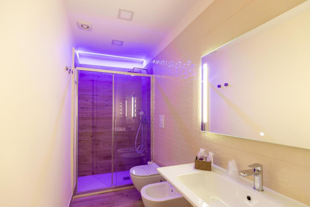 Toledo Rose Hotel Napoli Bagian luar foto