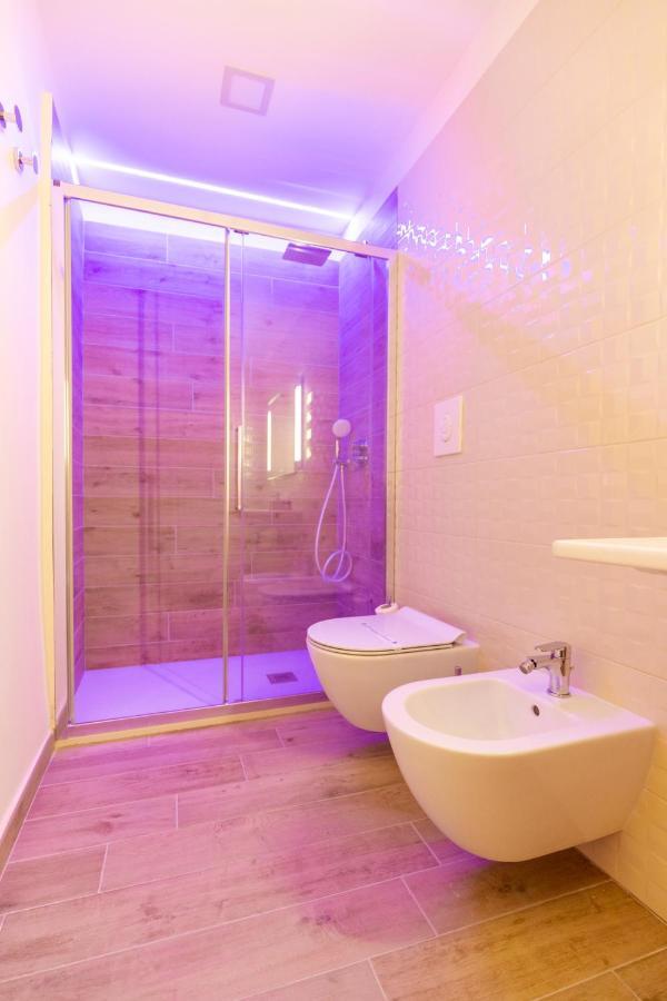 Toledo Rose Hotel Napoli Bagian luar foto