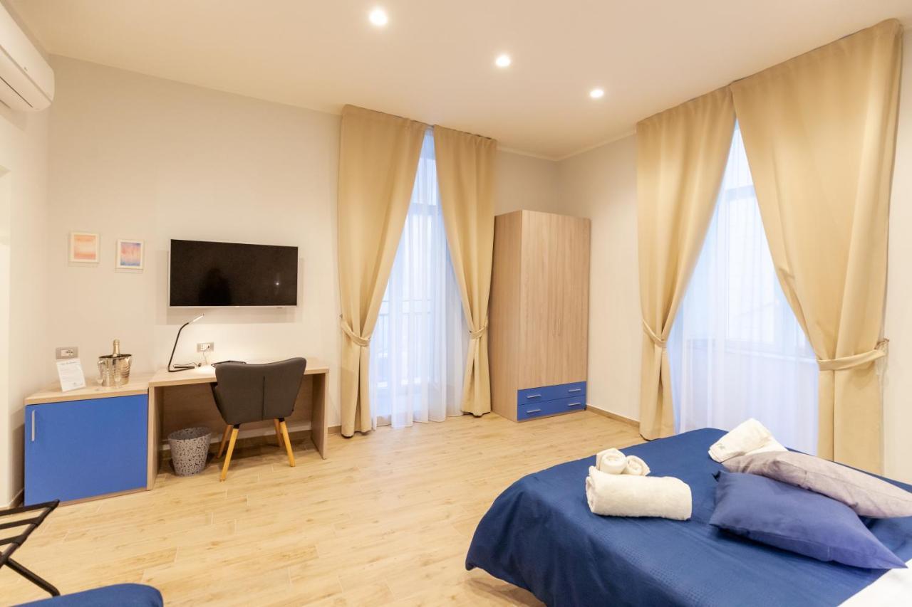 Toledo Rose Hotel Napoli Bagian luar foto
